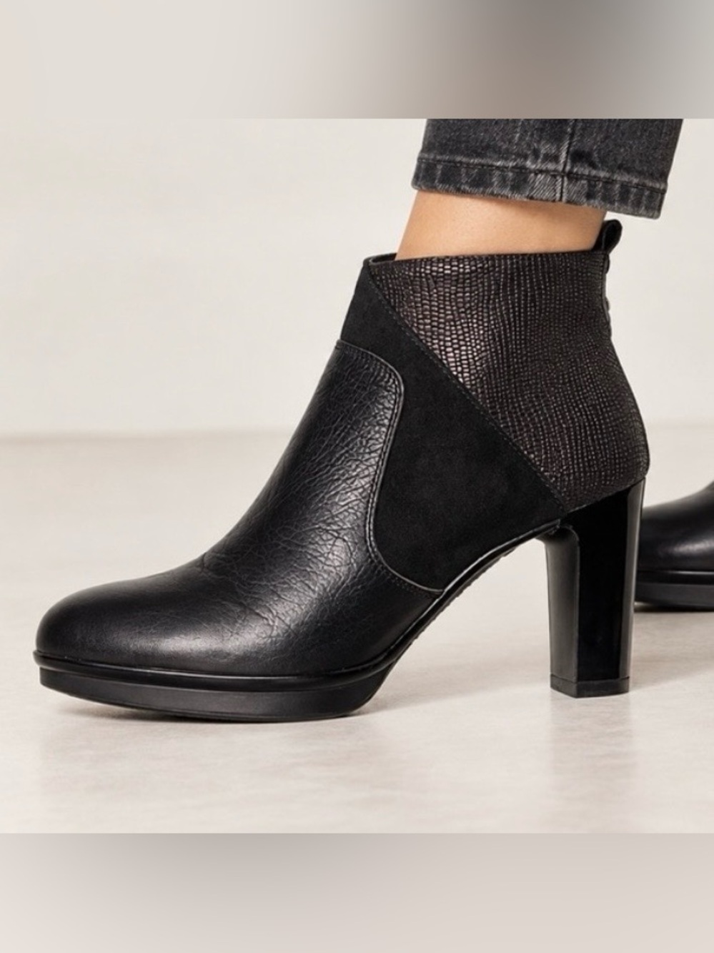 HISPANITAS‎ black leather & suede ankle boots size 6 (EU 36)